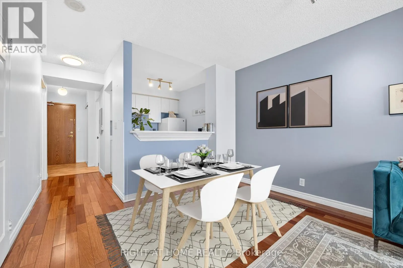 613 - 1 LEE CENTRE DRIVE