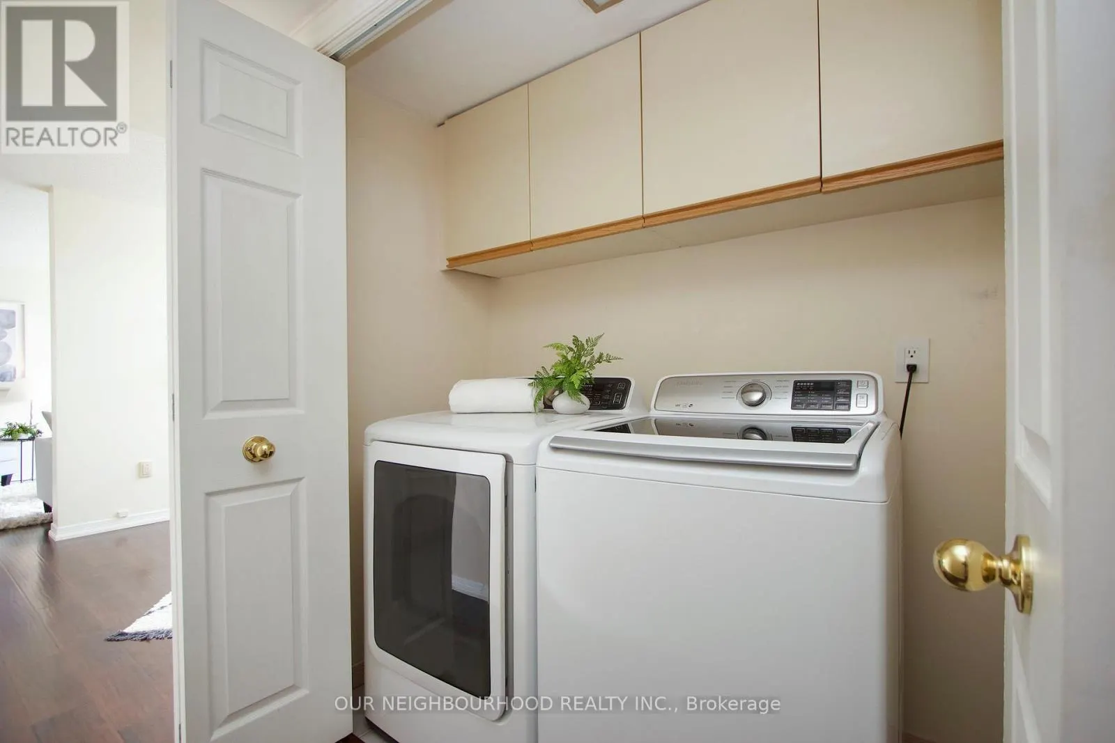702 - 80 ATHOL STREET E, #702