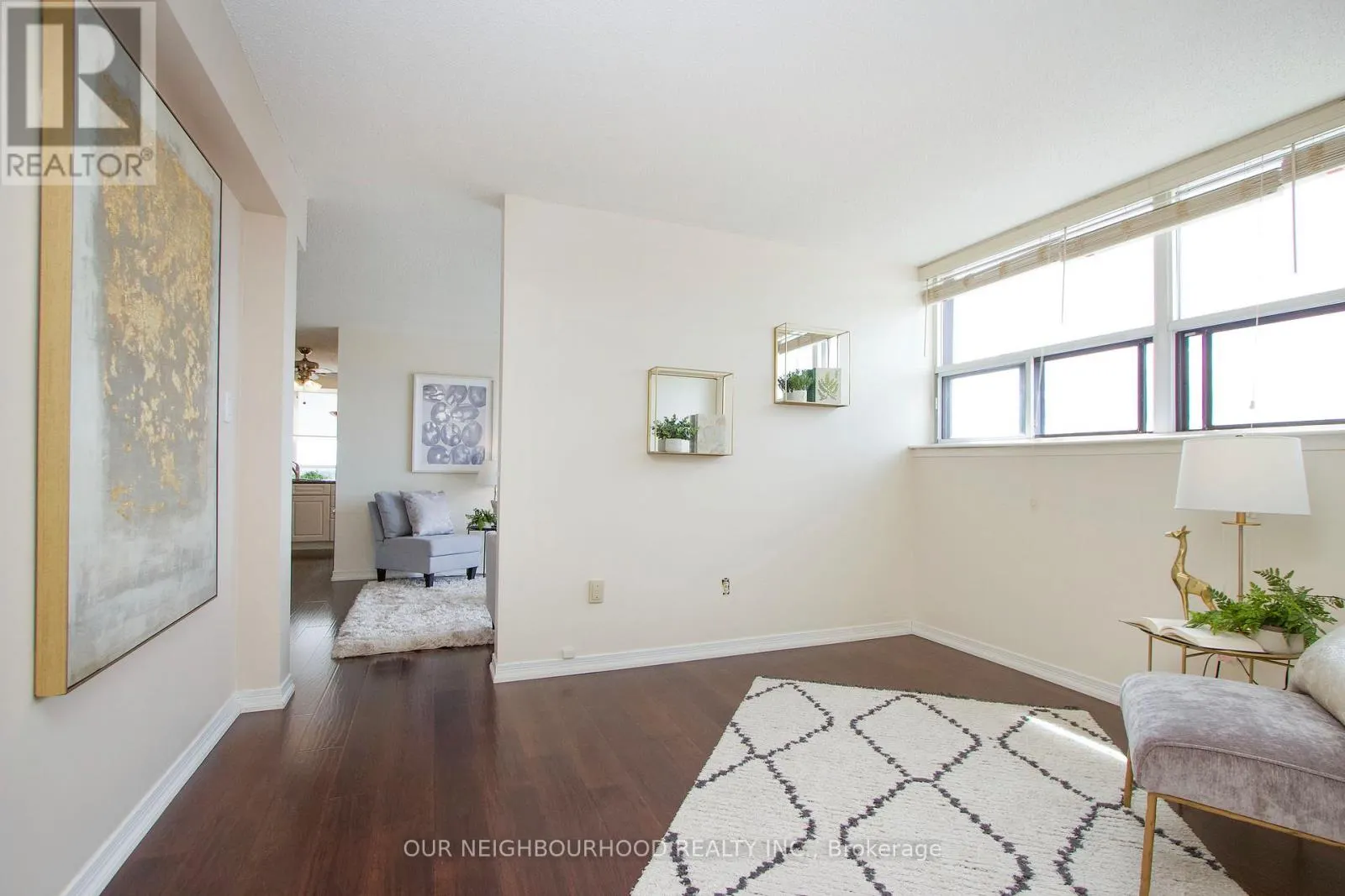 702 - 80 ATHOL STREET E, #702