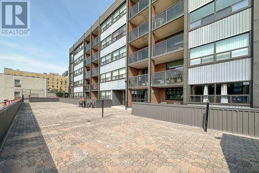 702 - 80 ATHOL STREET E, #702