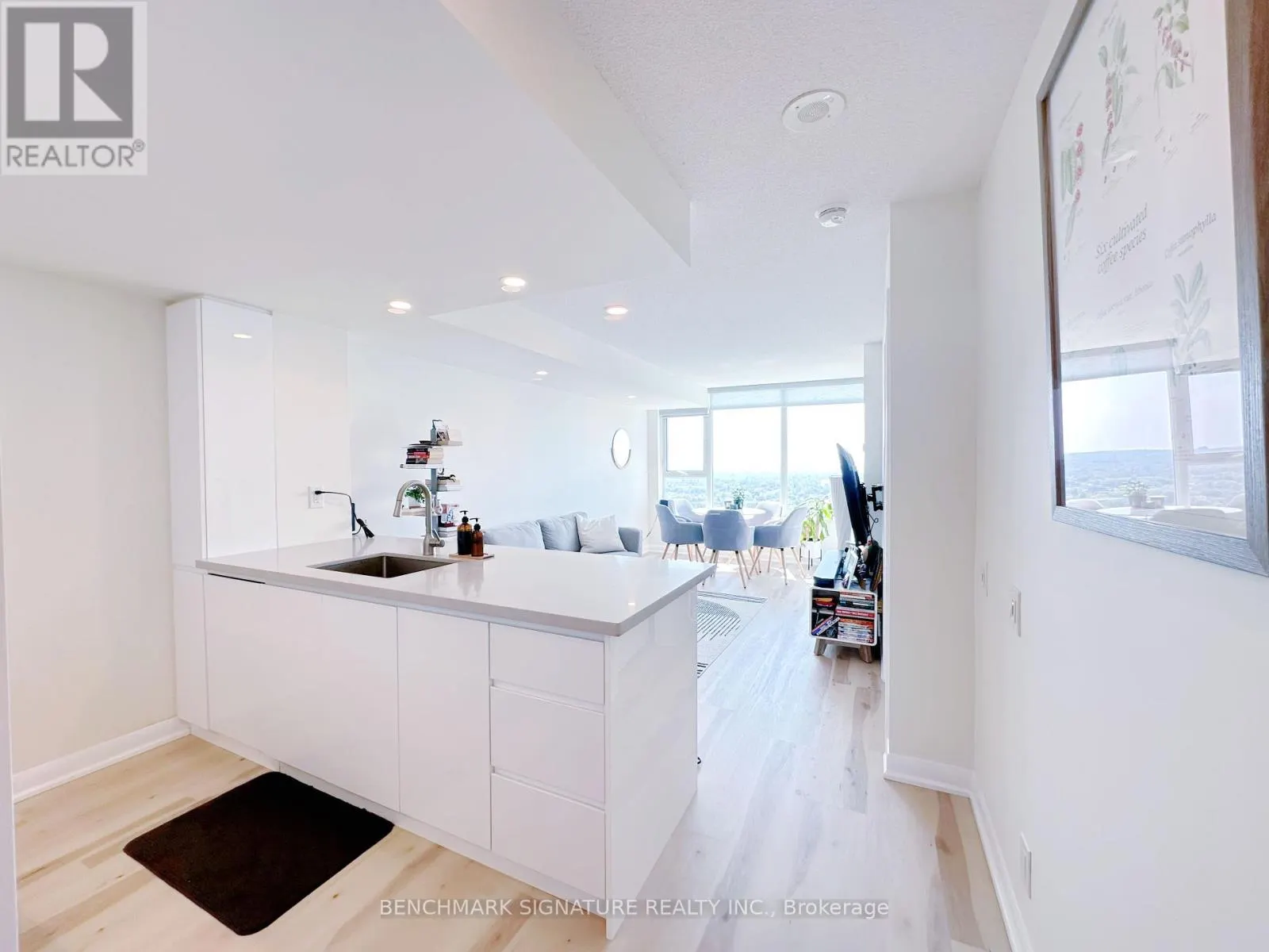 3007 - 190 BOROUGH DRIVE