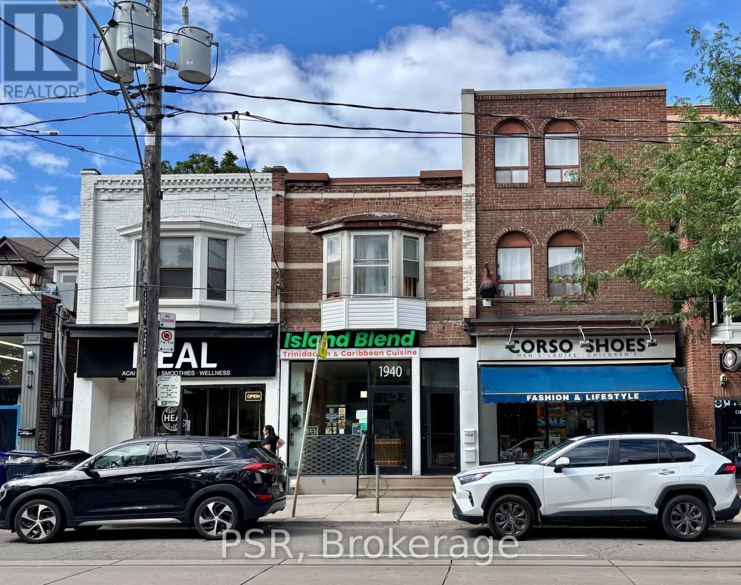 1940 QUEEN STREET E