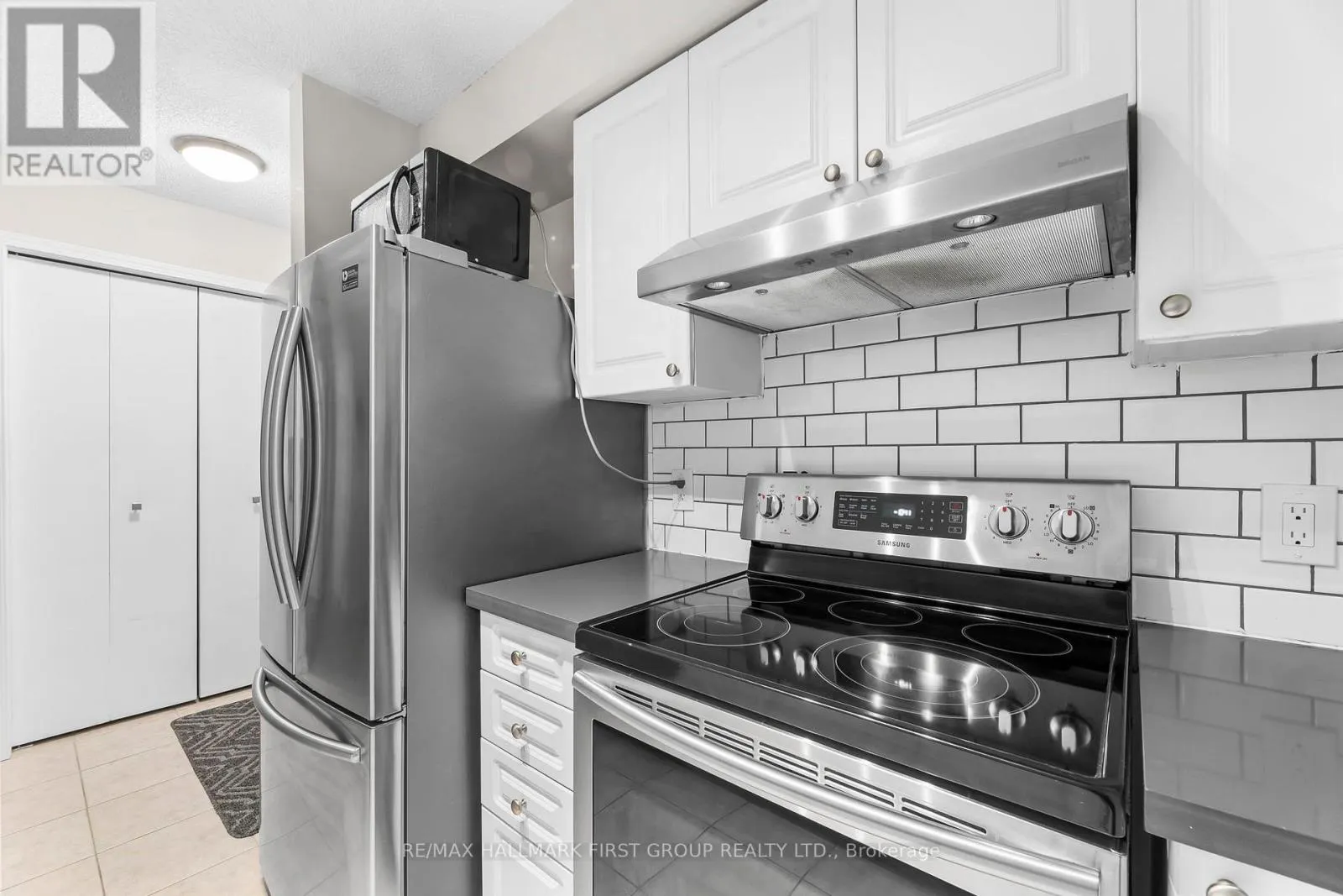 109 - 684 WARDEN AVENUE