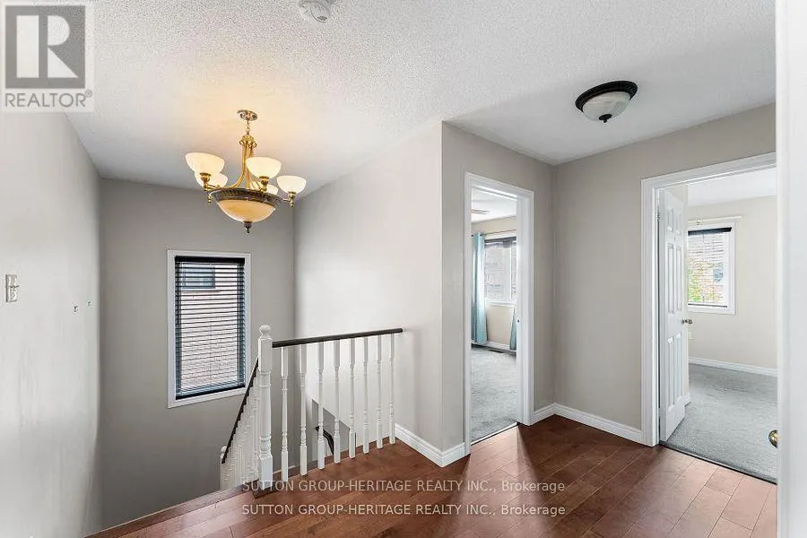 34 BALL CRESCENT