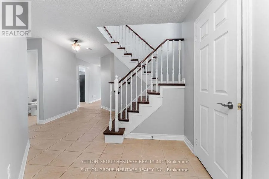 34 BALL CRESCENT