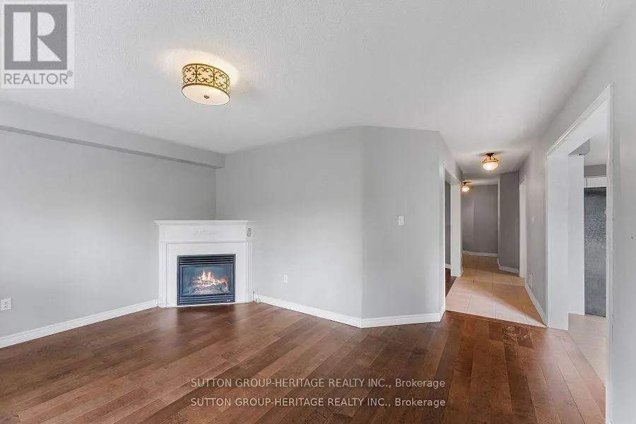 34 BALL CRESCENT