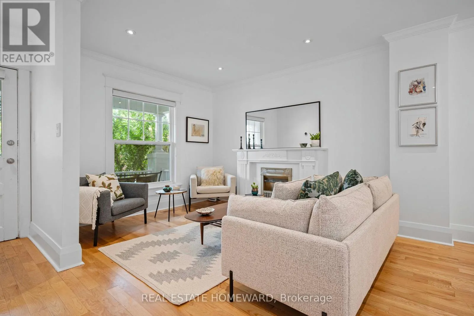158 HASTINGS AVENUE