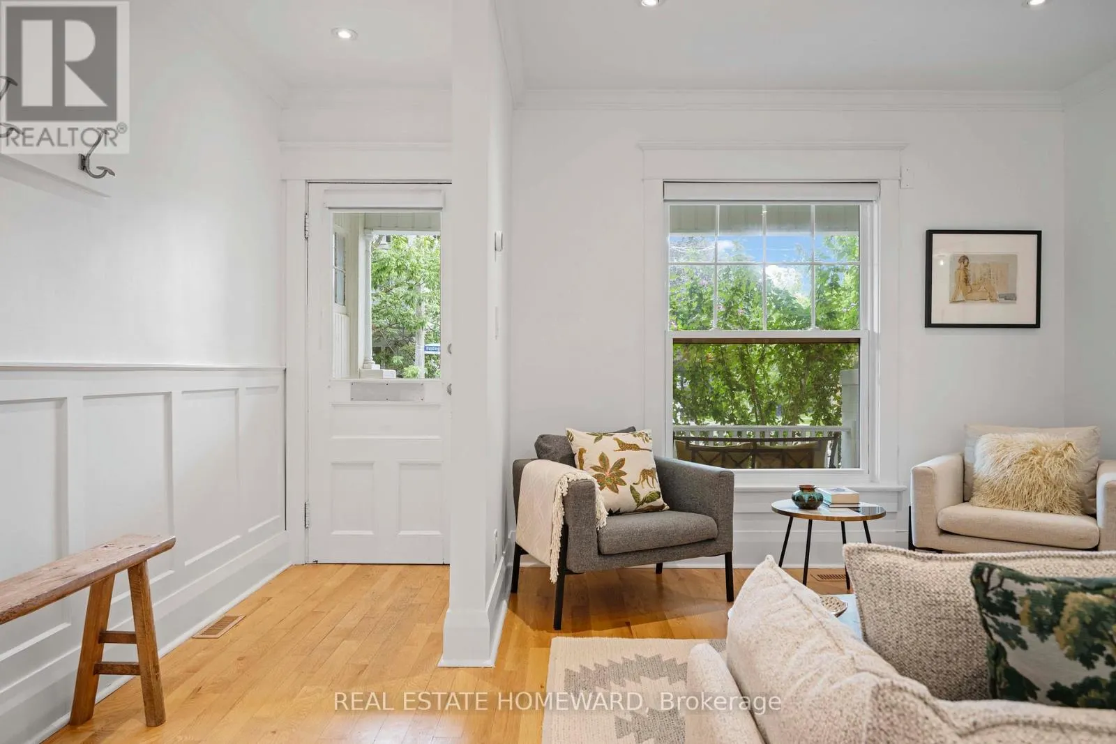 158 HASTINGS AVENUE