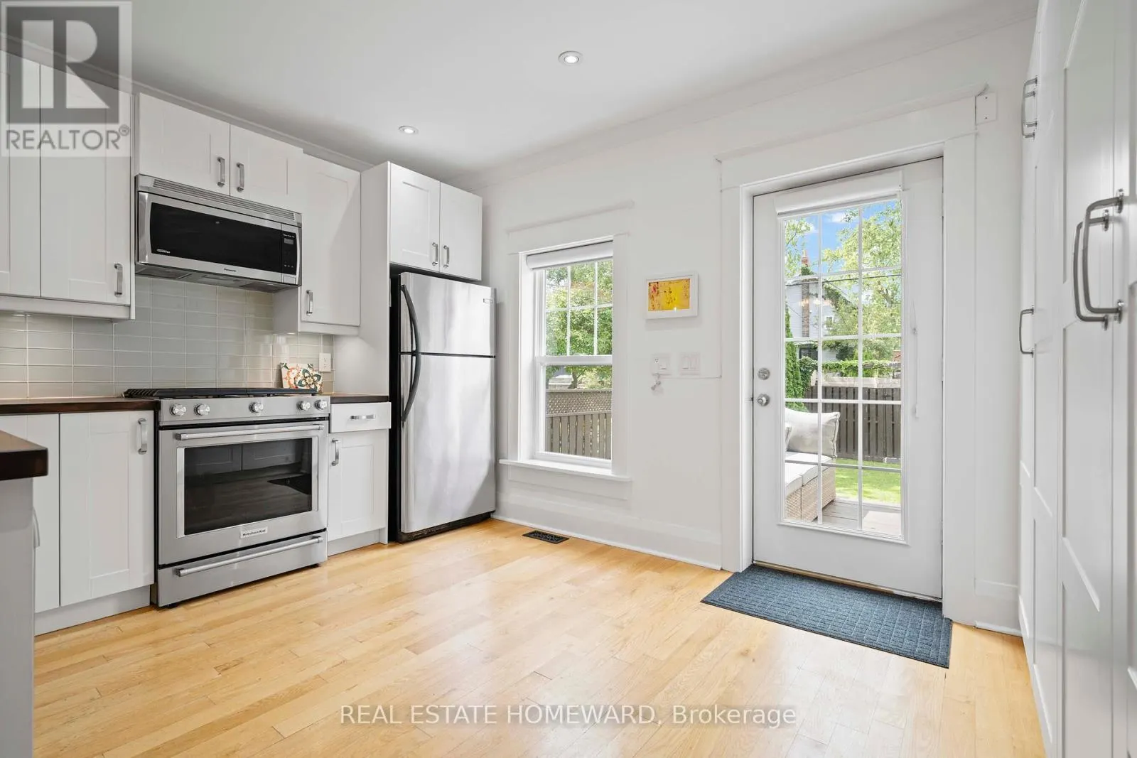 158 HASTINGS AVENUE