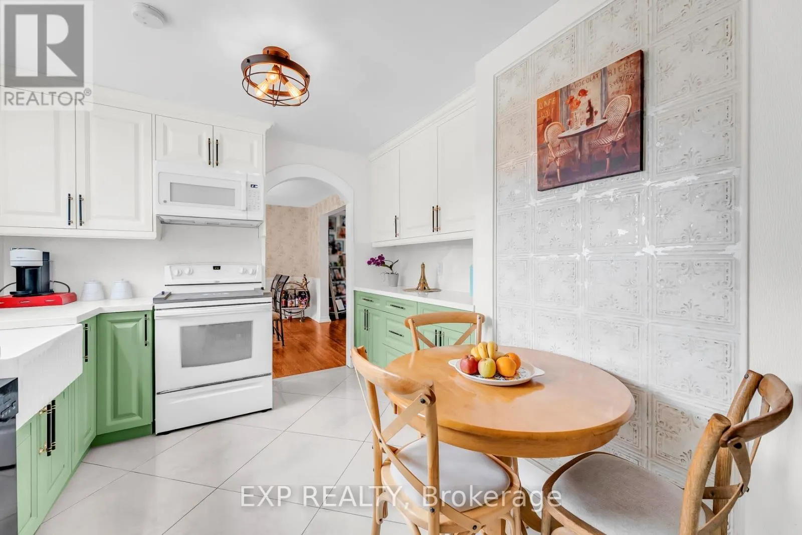 223 VIOLET COURT