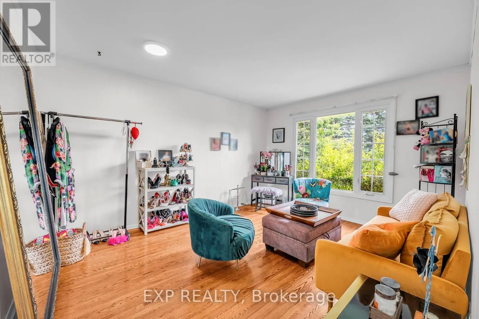 223 VIOLET COURT