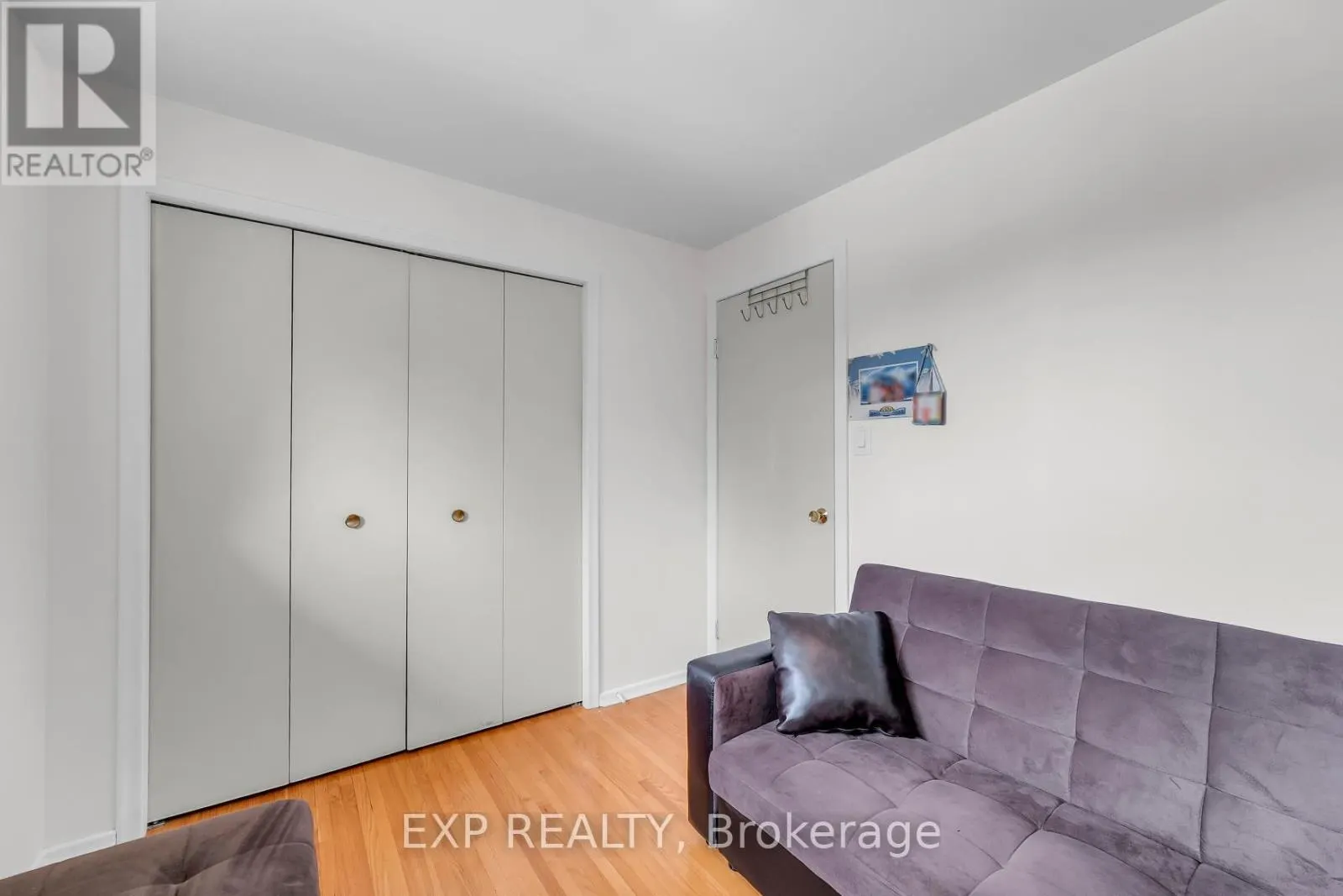 223 VIOLET COURT