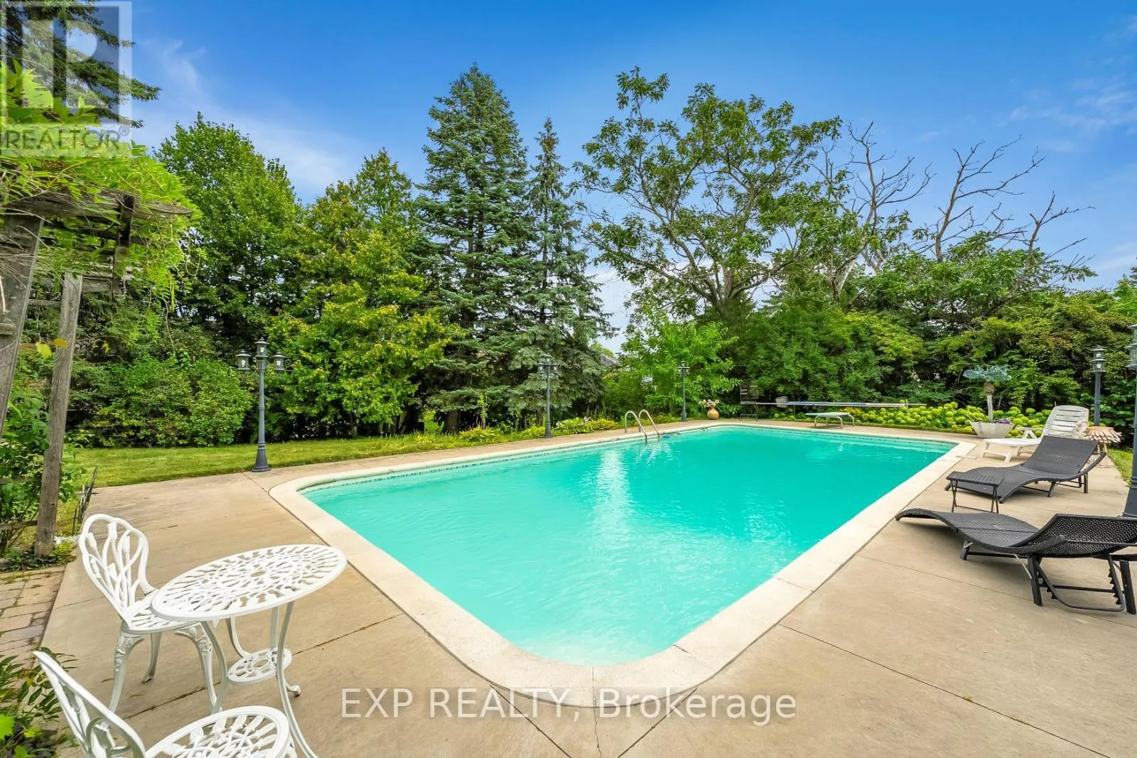 223 VIOLET COURT
