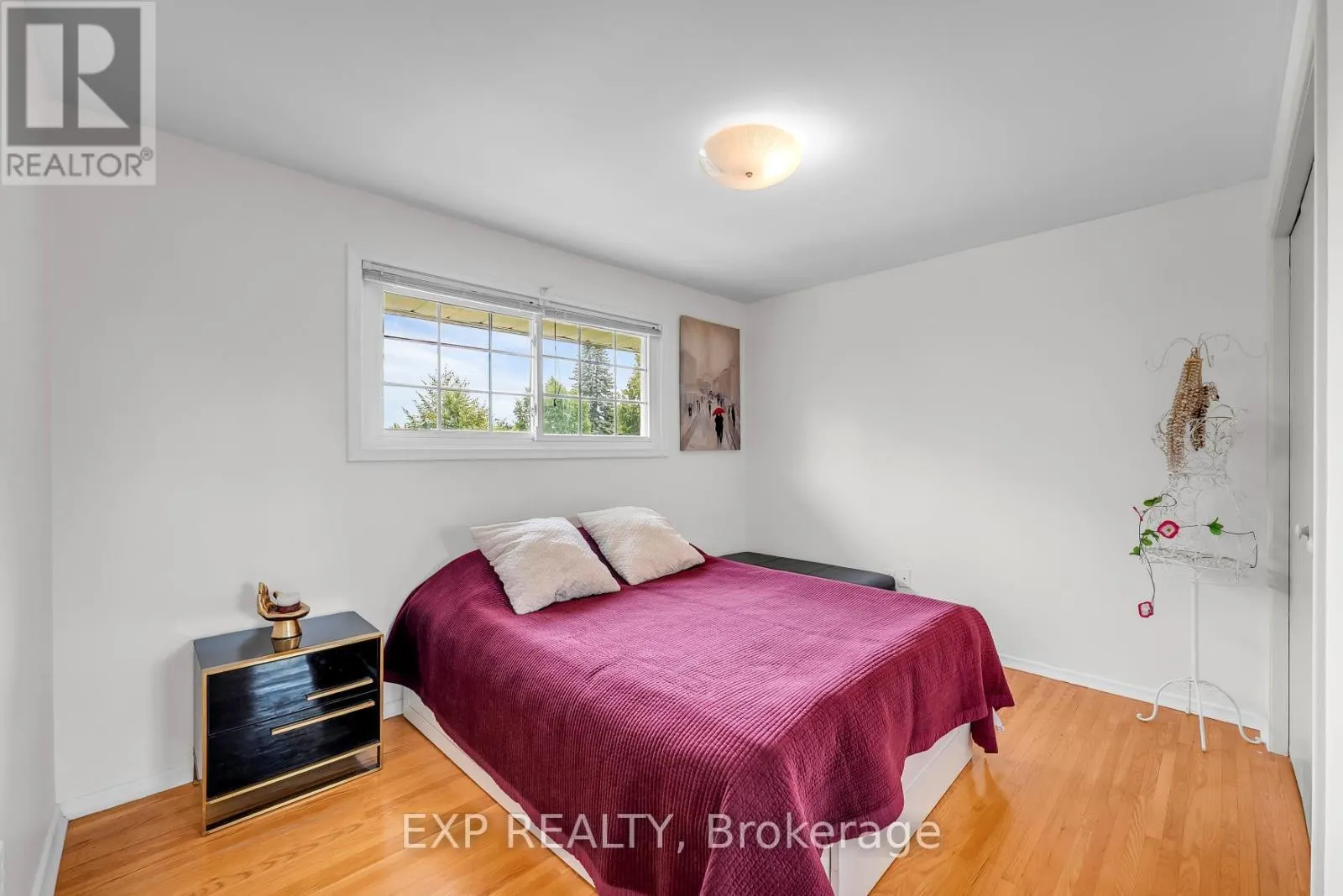 223 VIOLET COURT