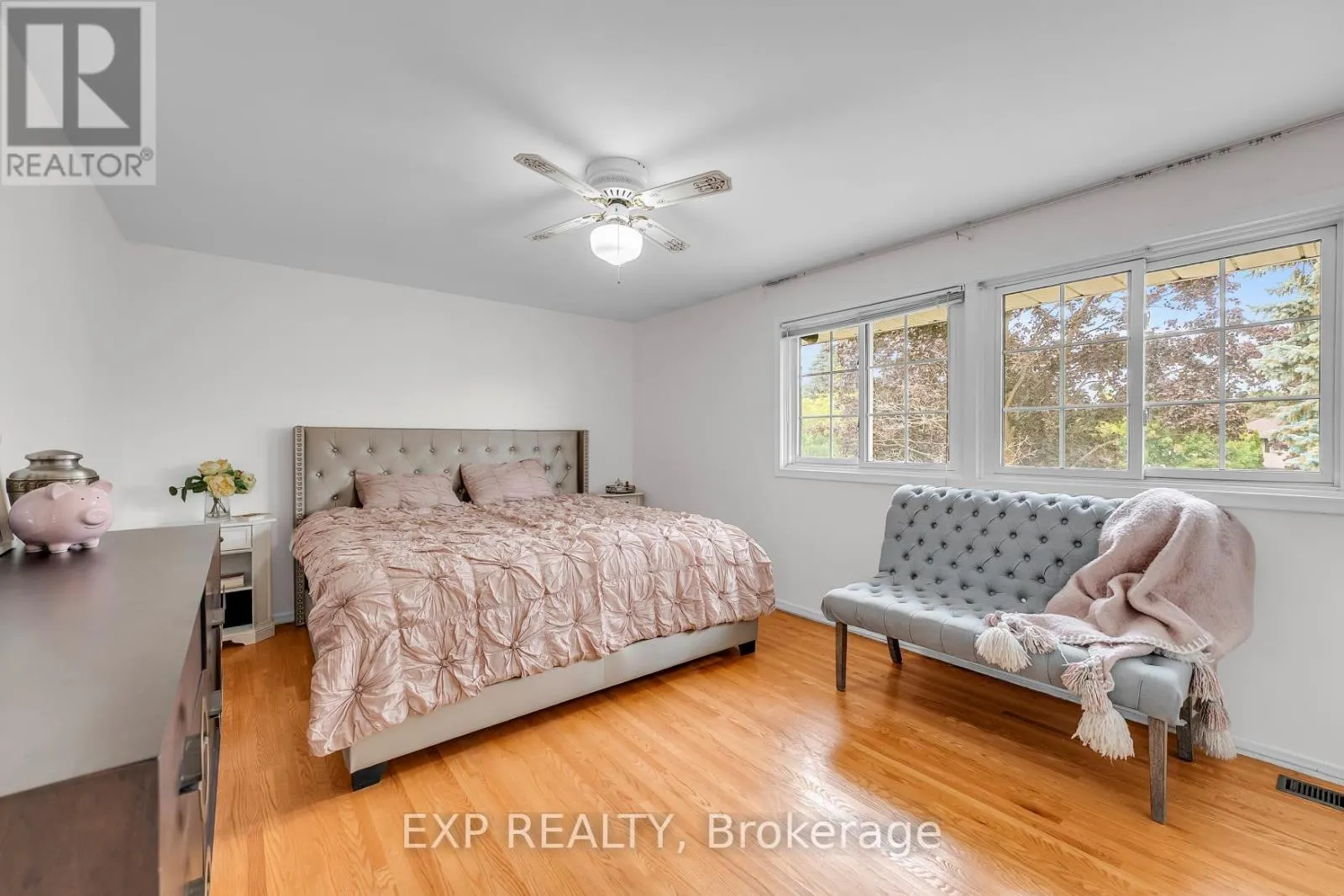 223 VIOLET COURT