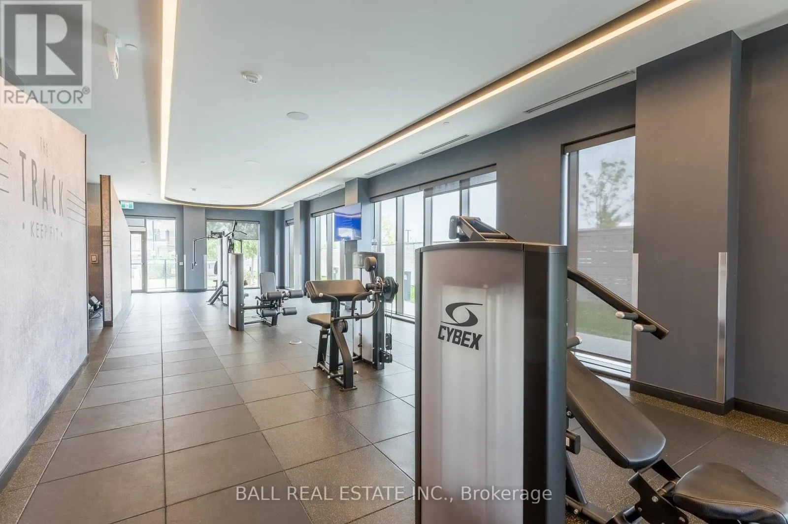 1121 - 2550 SIMCOE STREET N, #1121
