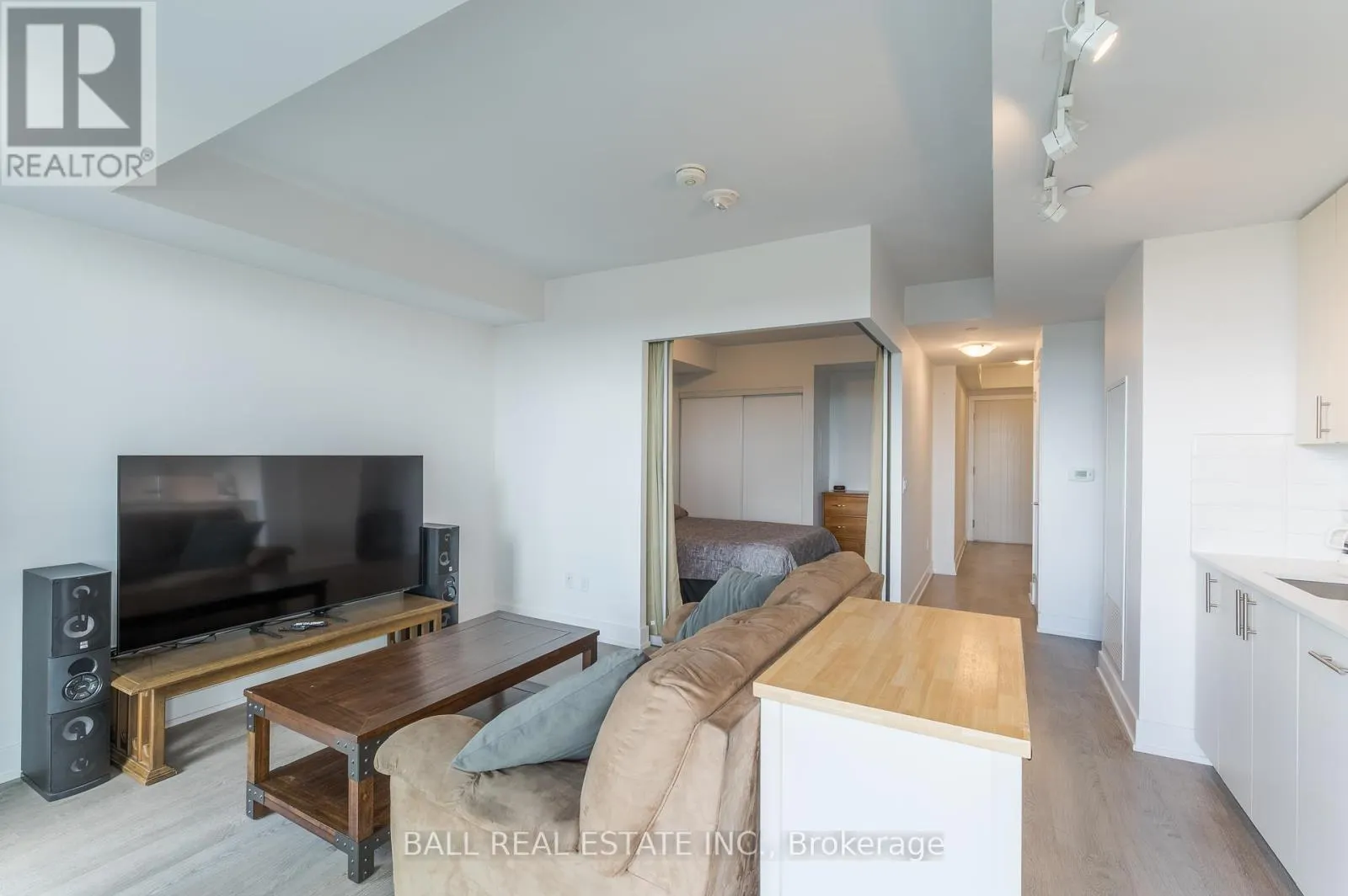 1121 - 2550 SIMCOE STREET N, #1121