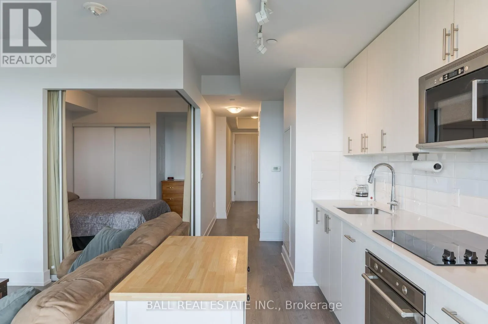 1121 - 2550 SIMCOE STREET N, #1121