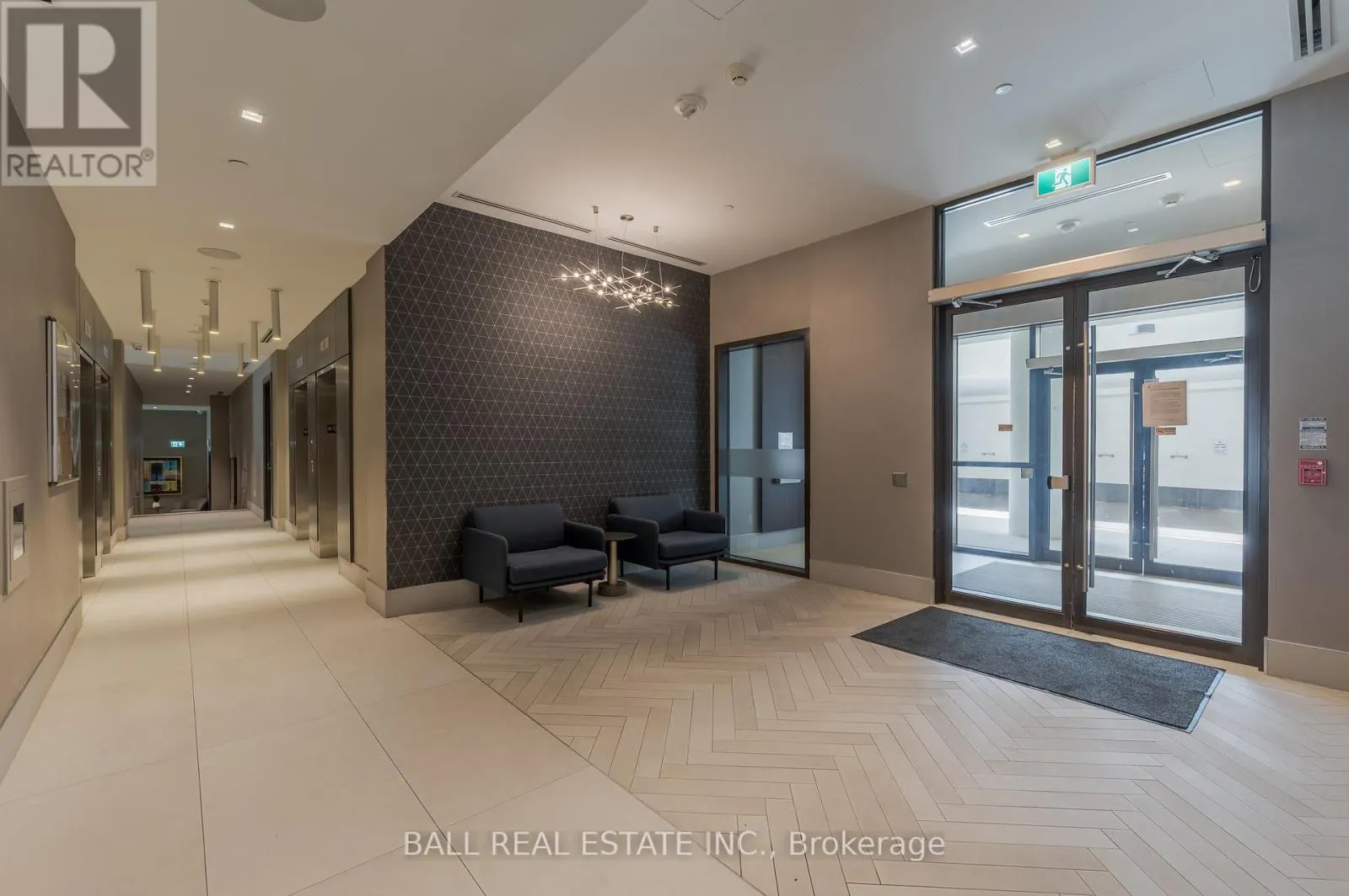1121 - 2550 SIMCOE STREET N, #1121