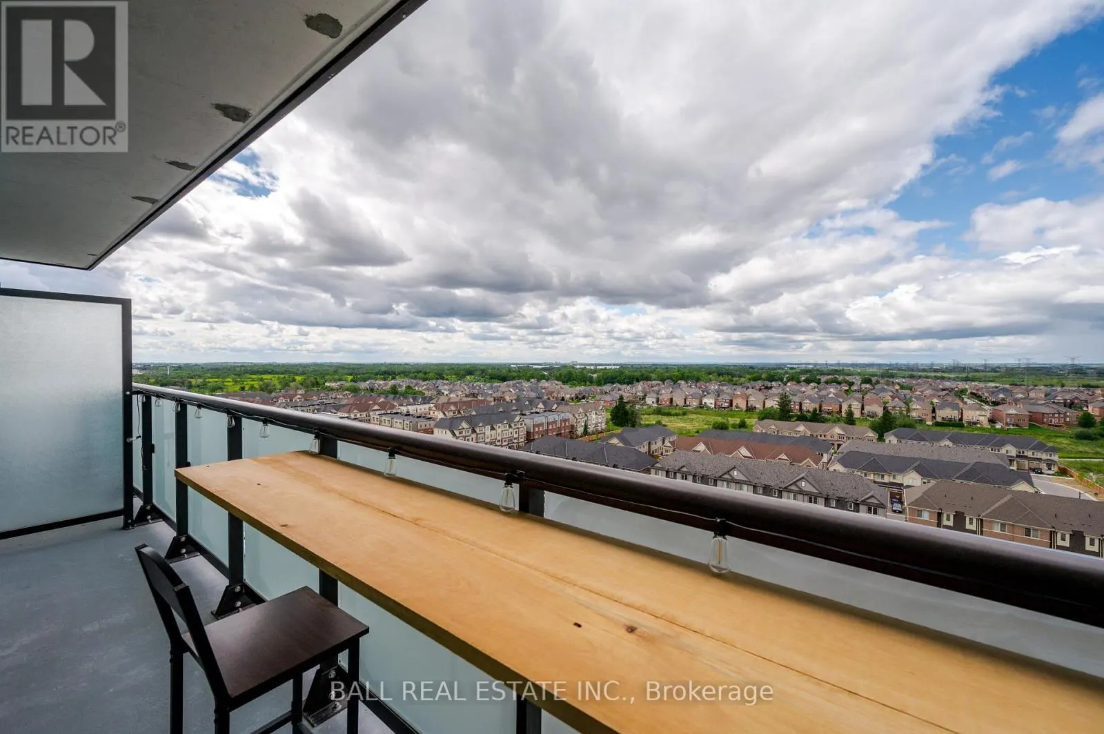 1121 - 2550 SIMCOE STREET N, #1121