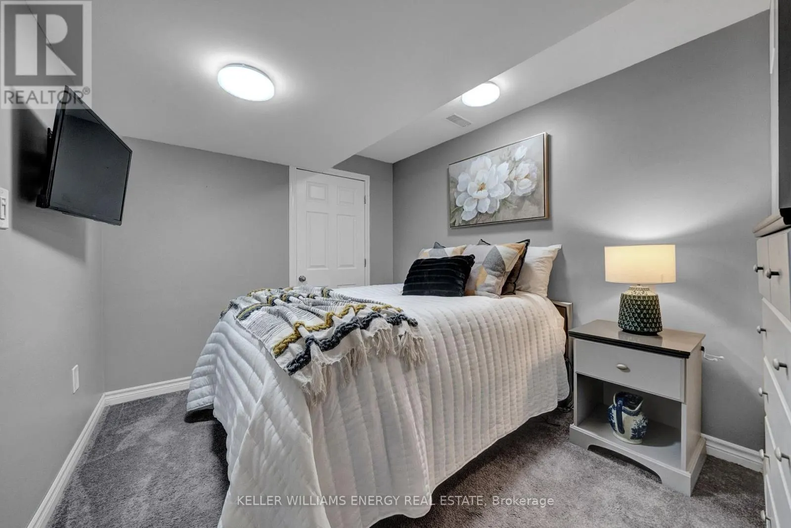 99 PARNELL CRESCENT