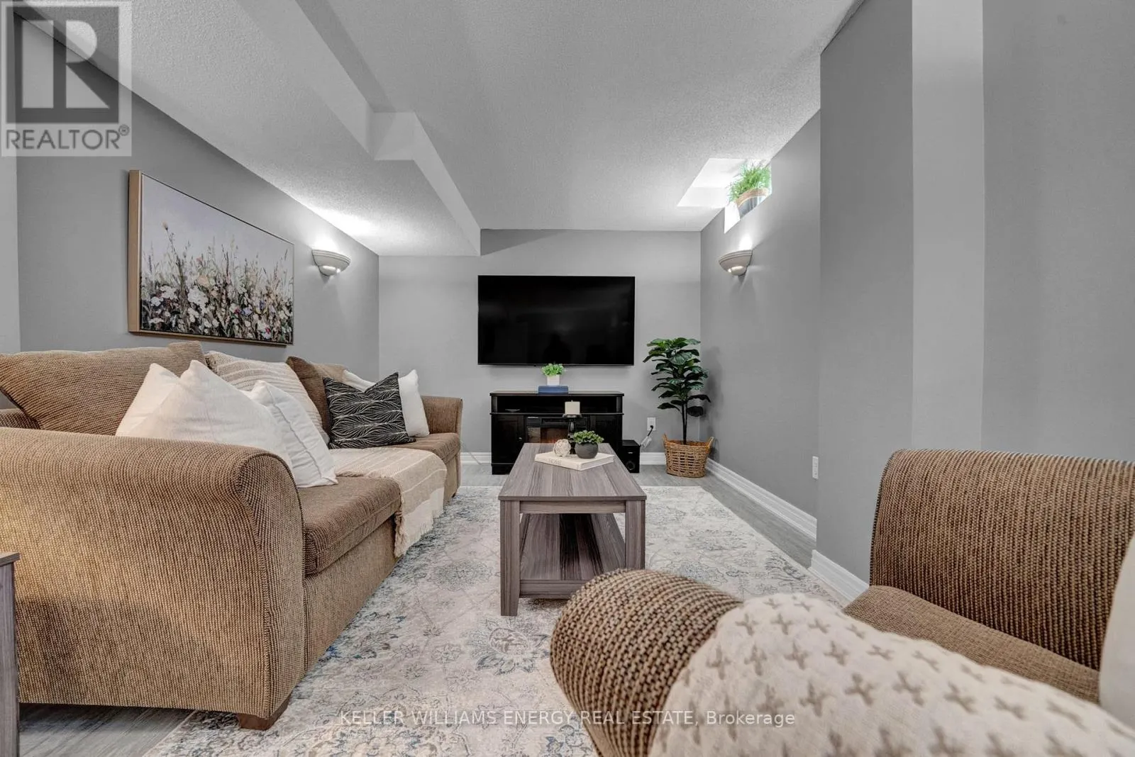 99 PARNELL CRESCENT