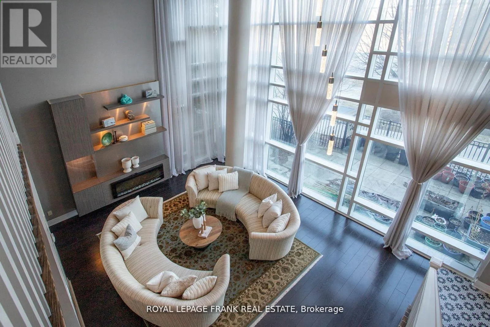 101 - 1600 CHARLES STREET, #101