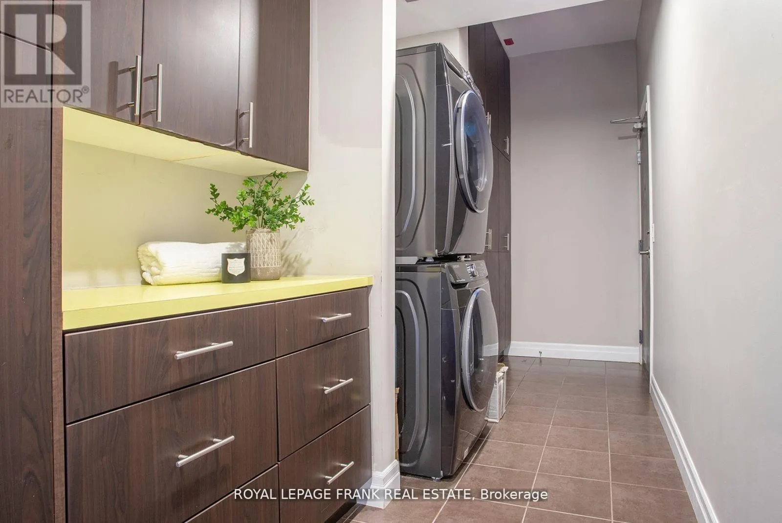 101 - 1600 CHARLES STREET, #101