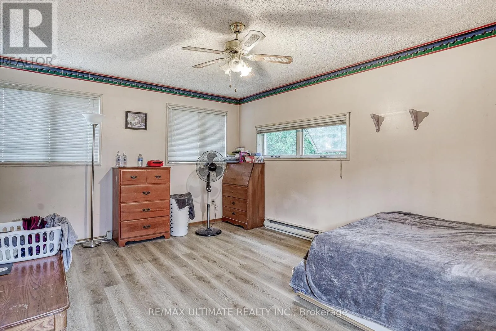 544 BELLAMY ROAD N