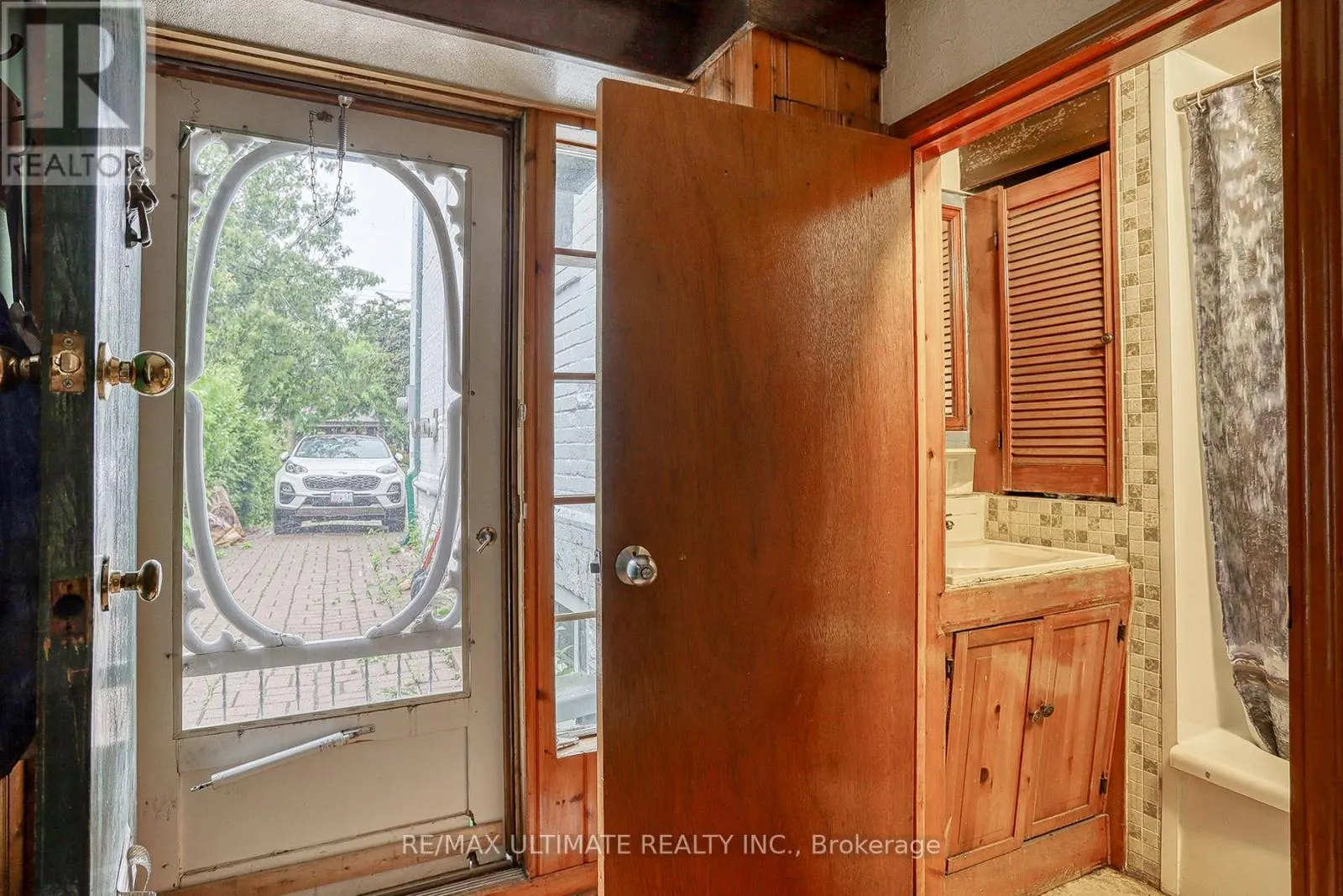 544 BELLAMY ROAD N