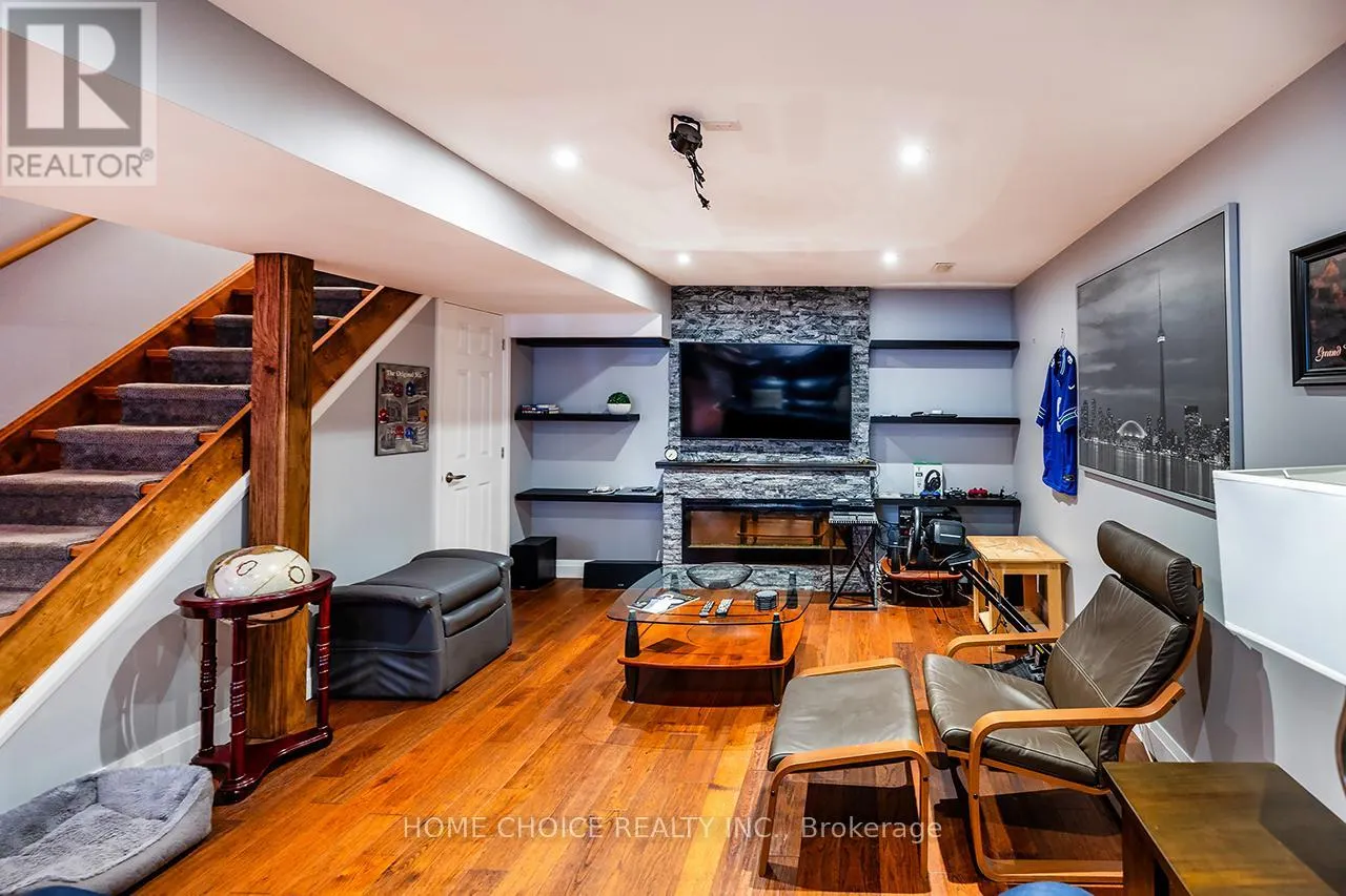 333 CLARK STREET