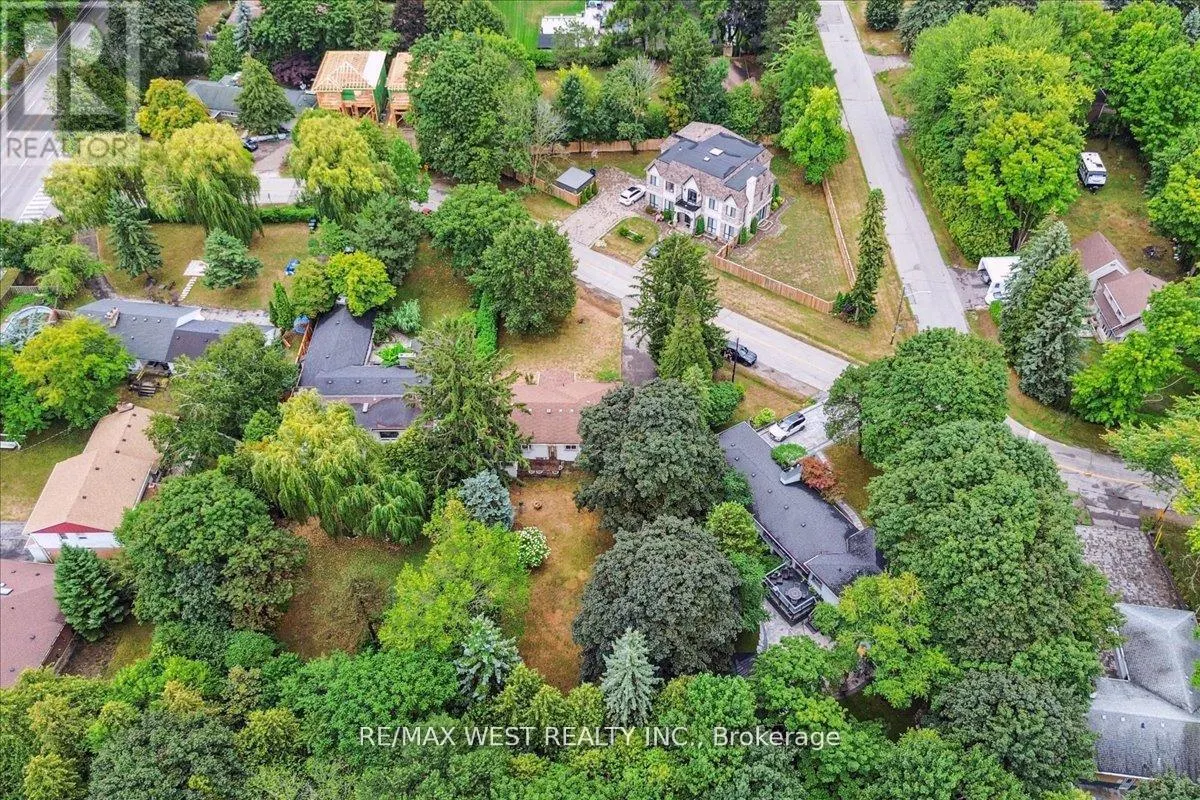 106 CEDAR BRAE BOULEVARD