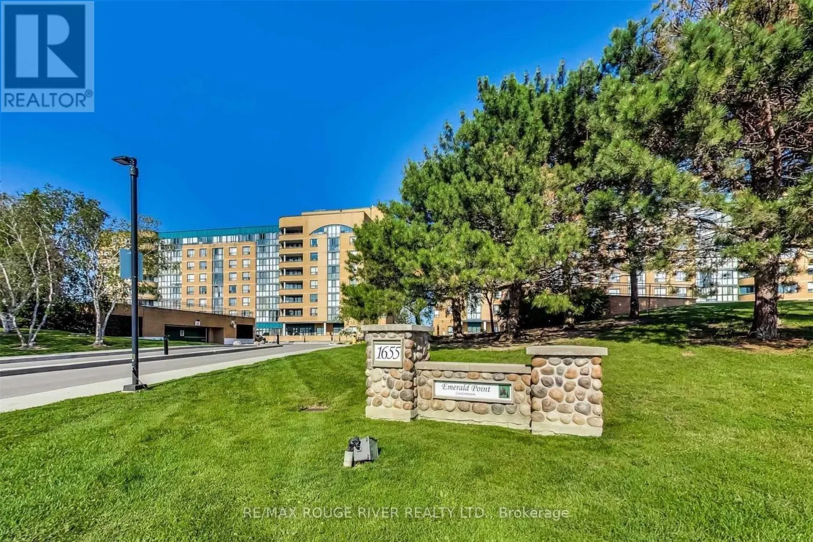 603 - 1655 PICKERING PARKWAY