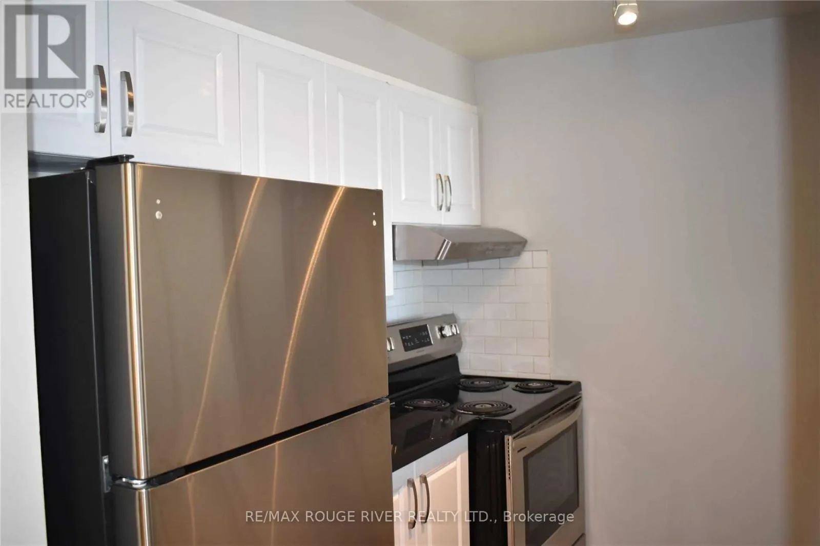 603 - 1655 PICKERING PARKWAY
