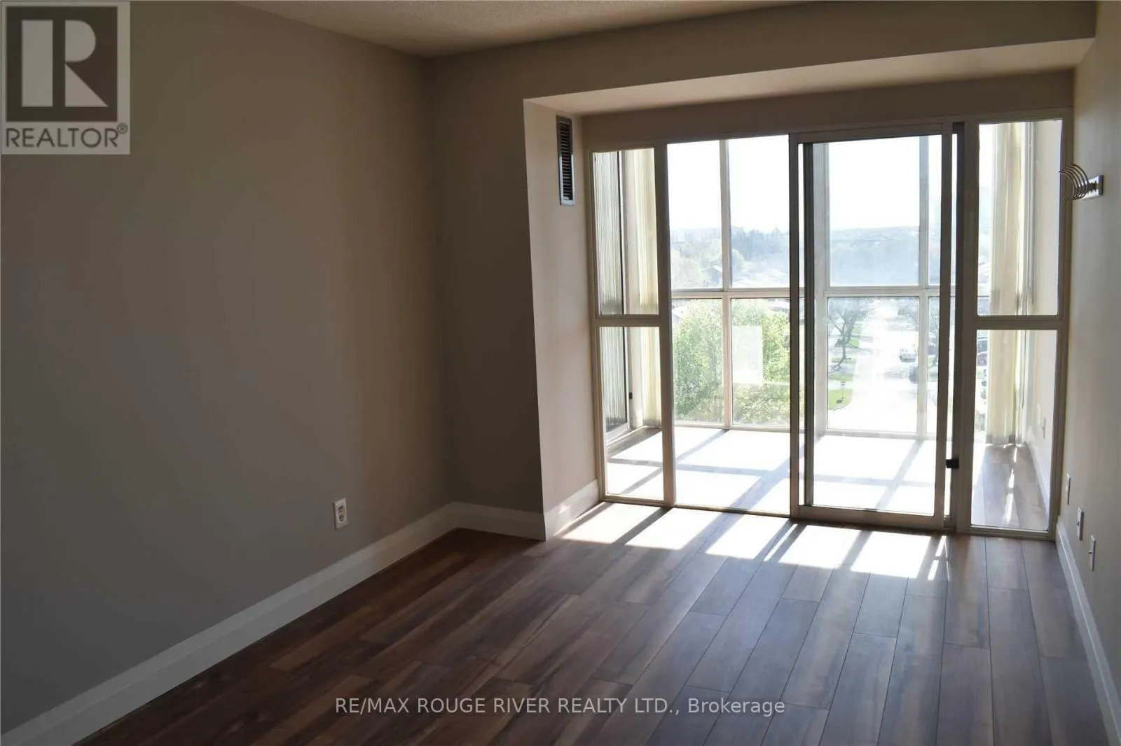 603 - 1655 PICKERING PARKWAY