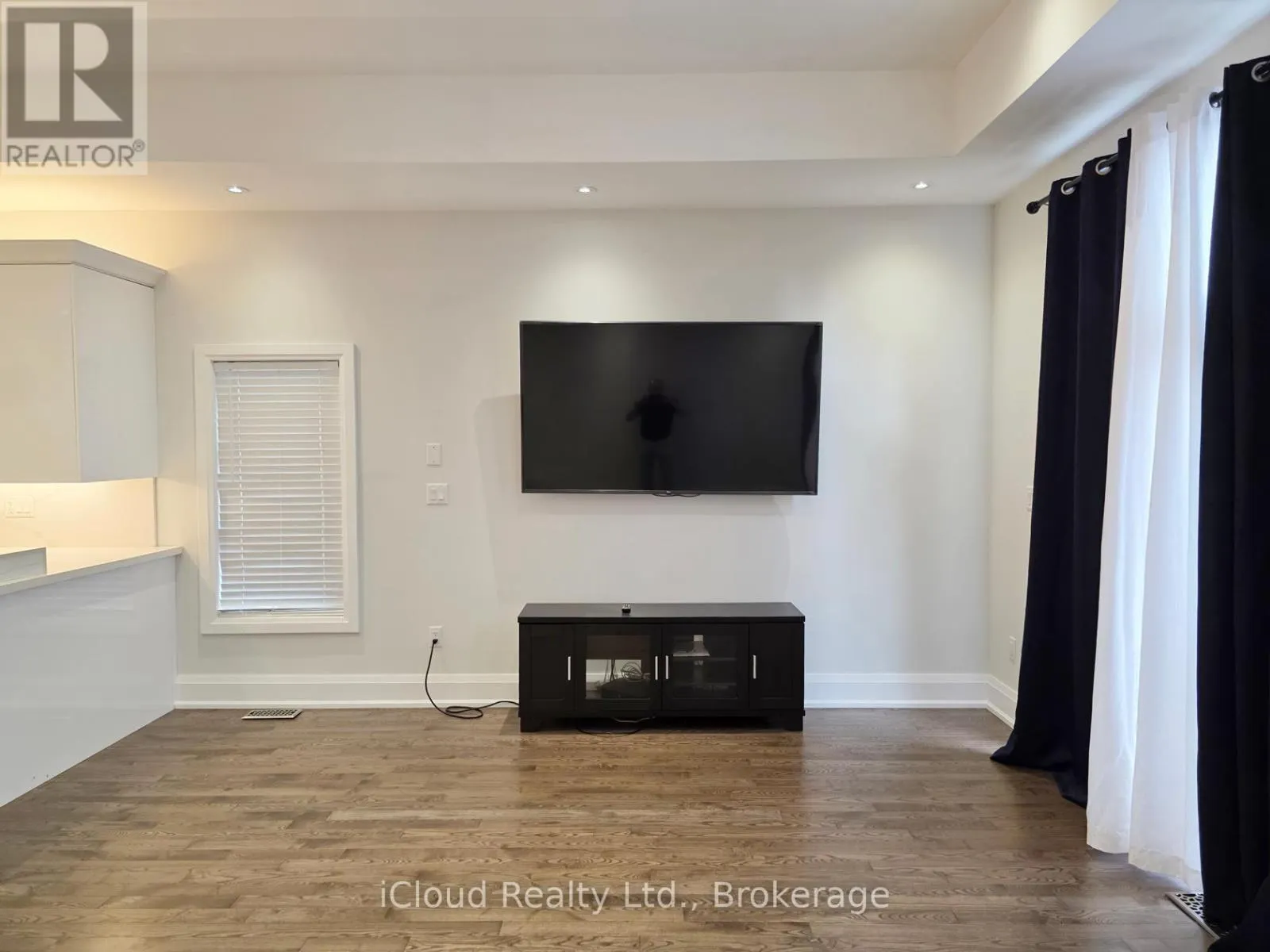 99A LEYTON AVENUE