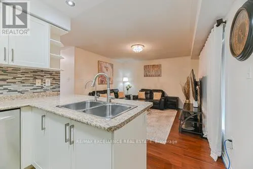 46 LLOYDMINSTER AVENUE