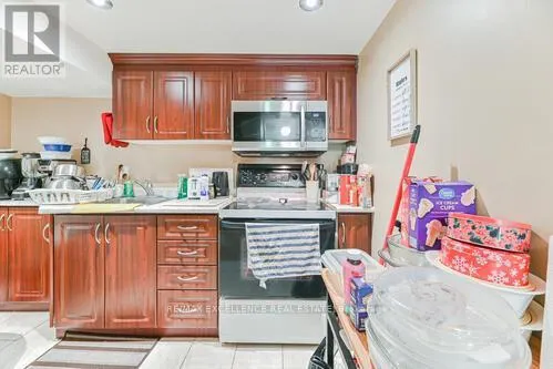 46 LLOYDMINSTER AVENUE