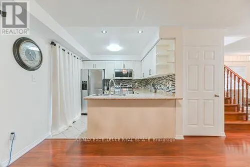 46 LLOYDMINSTER AVENUE
