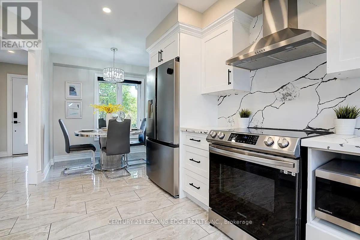6 FREELAND AVENUE
