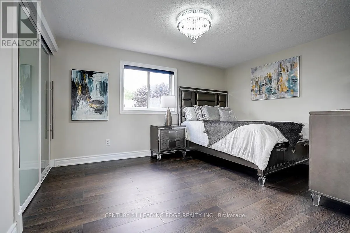 6 FREELAND AVENUE