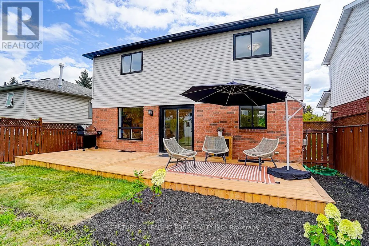 6 FREELAND AVENUE