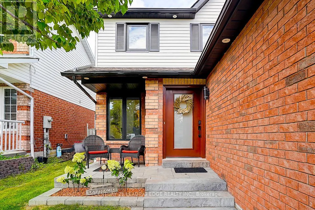 6 FREELAND AVENUE