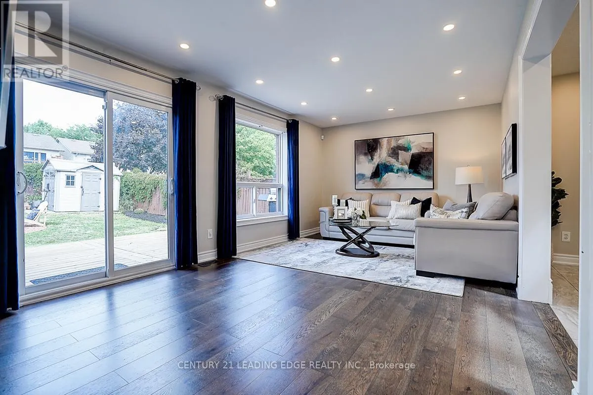 6 FREELAND AVENUE