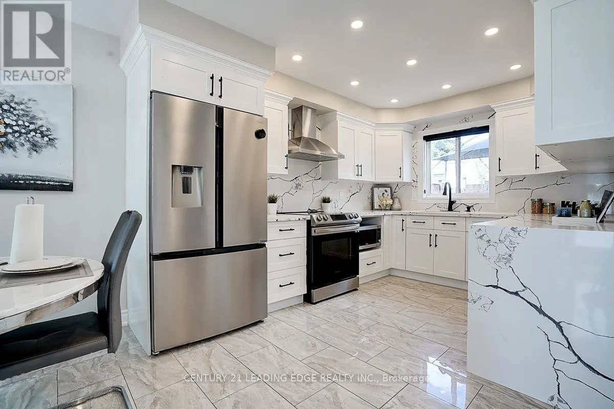 6 FREELAND AVENUE