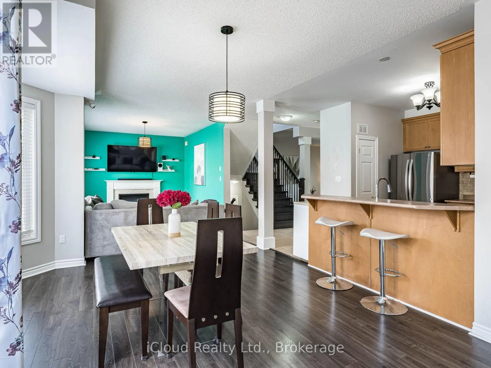 634 OXBOW CRESCENT