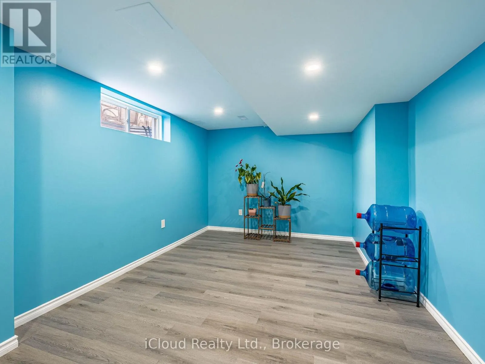 634 OXBOW CRESCENT
