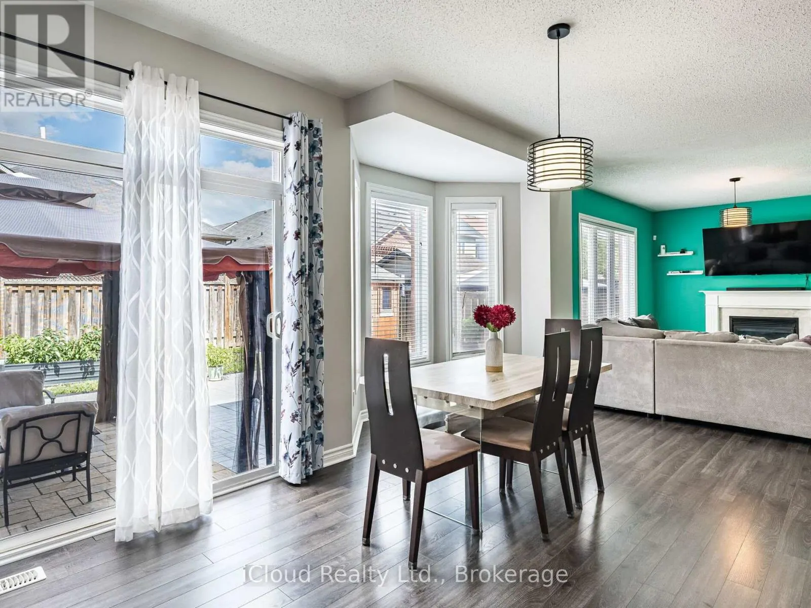634 OXBOW CRESCENT