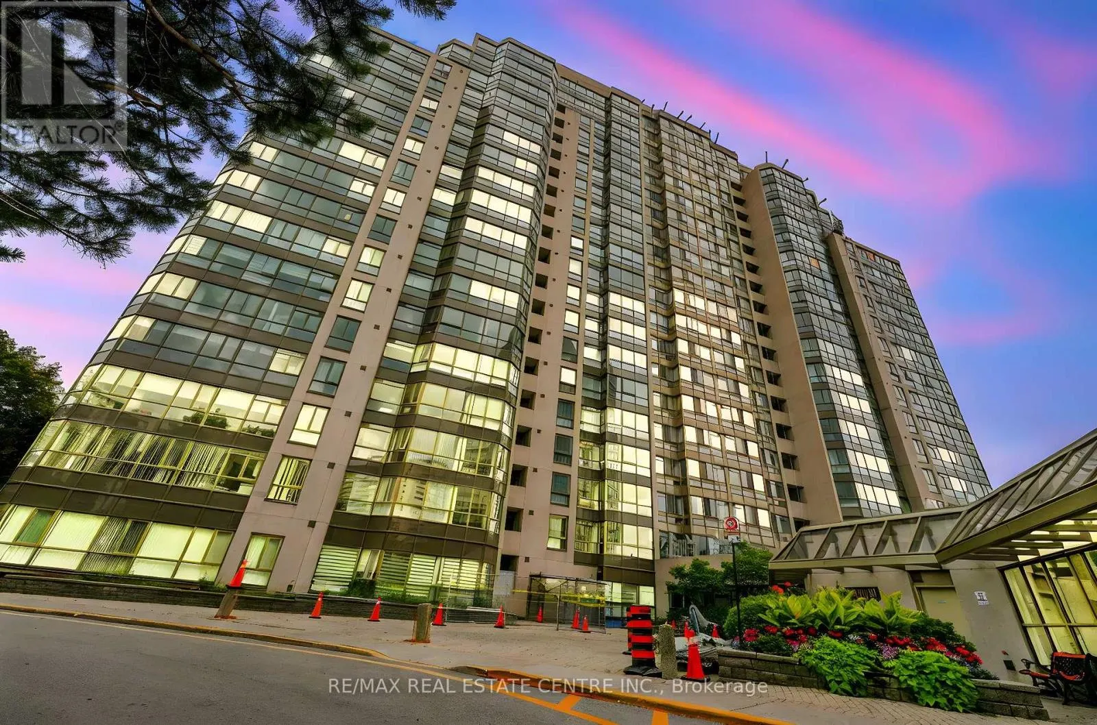 407 - 3233 EGLINTON AVENUE E