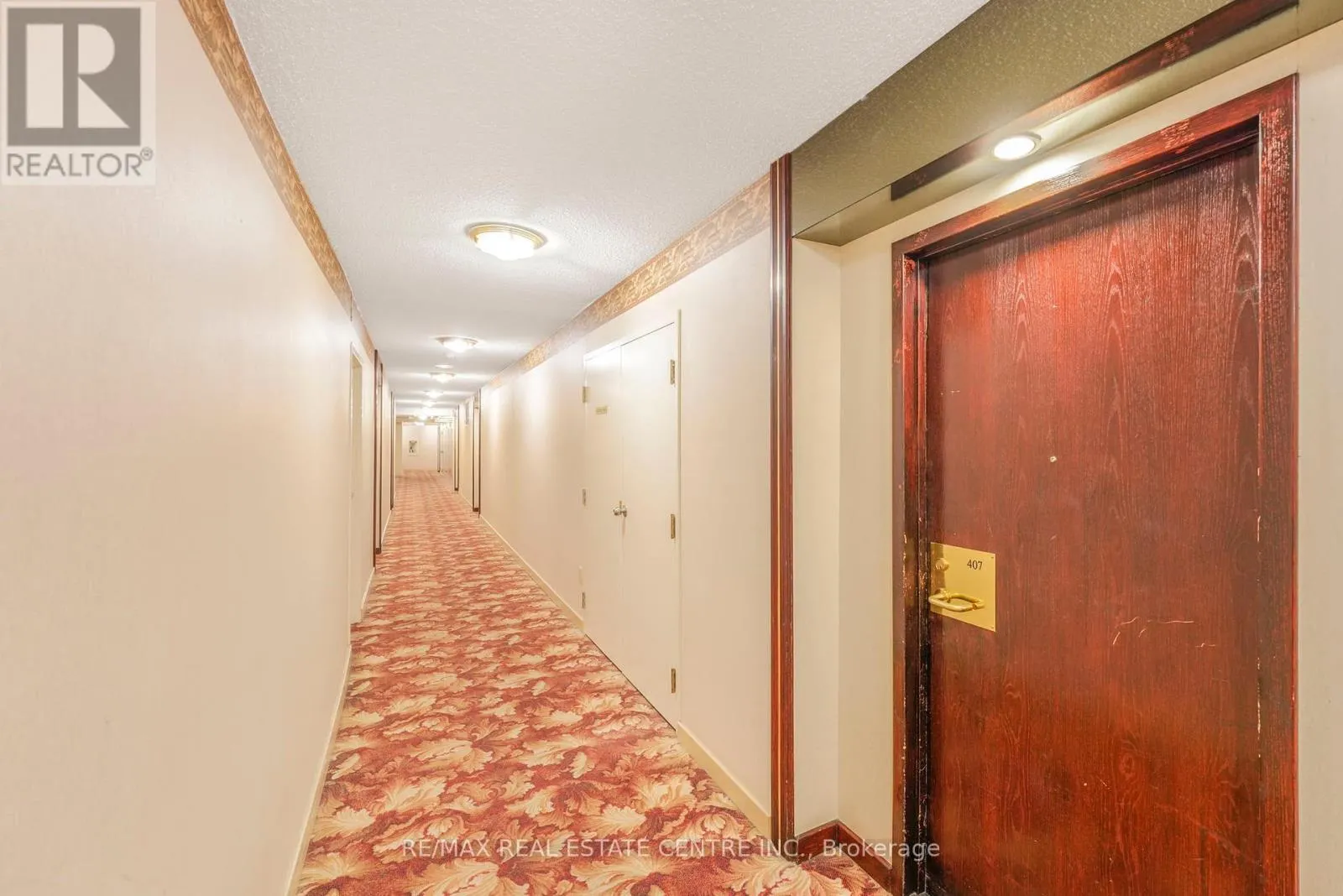 407 - 3233 EGLINTON AVENUE E